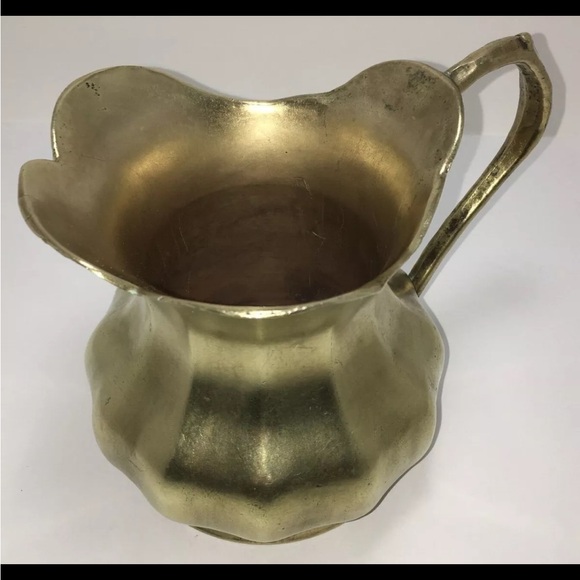 F.T.D.A 1983 Italy Brass Pitcher 6" Tall Normcore Grannycore Scalloped Rim VTG - Picture 3 of 12